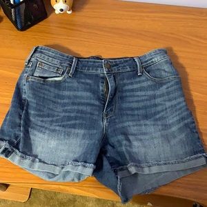 Levi high waisted jean shorts